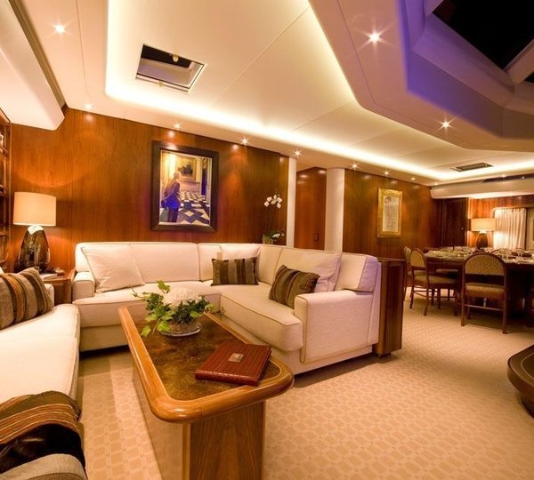 Mirabella III. - Layout – Luxury Yacht Browser | by CHARTERWORLD ...